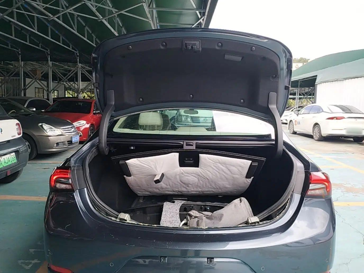 Buick LaCrosse 2019 28T Elite Edition — миниатюра 22