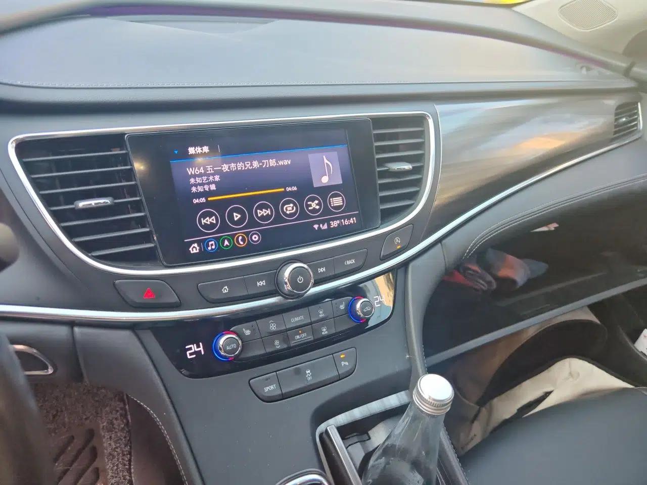 Buick LaCrosse 2022 652T Luxury Version — миниатюра 13