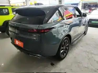 Range Rover Sport 2024 400PS Dynamic SE — миниатюра 2