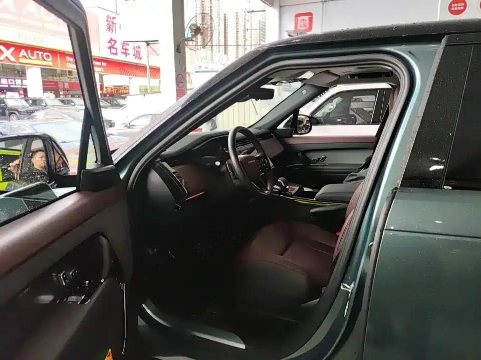 Range Rover Sport 2024 400PS Dynamic SE — миниатюра 3
