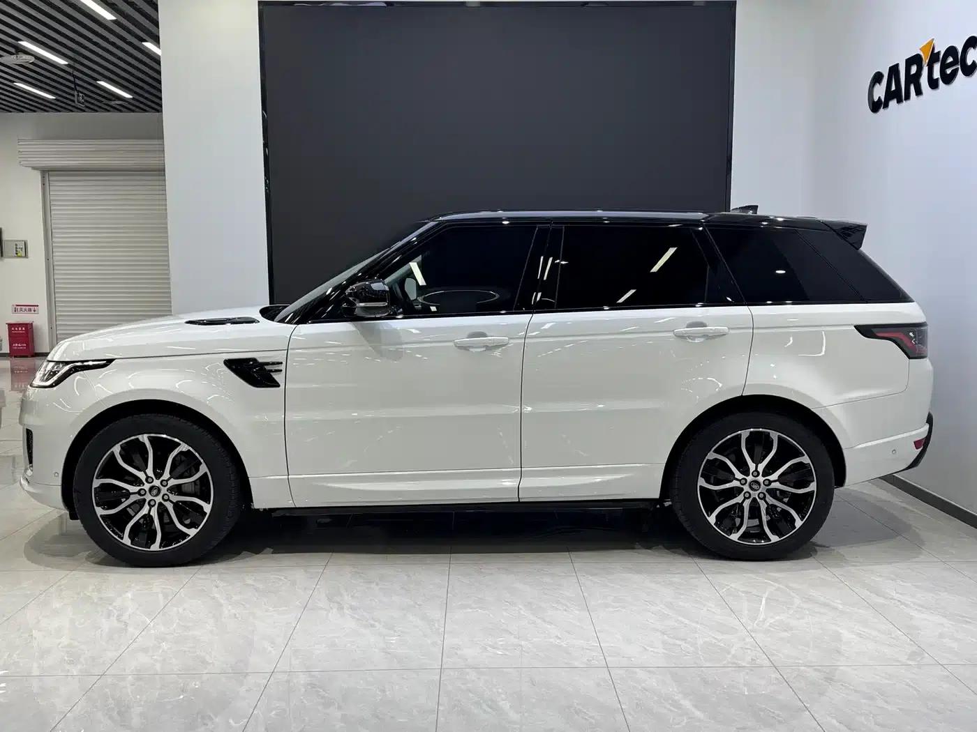 Range Rover Sport 2022 3.0 L6 Black Edition — миниатюра 7