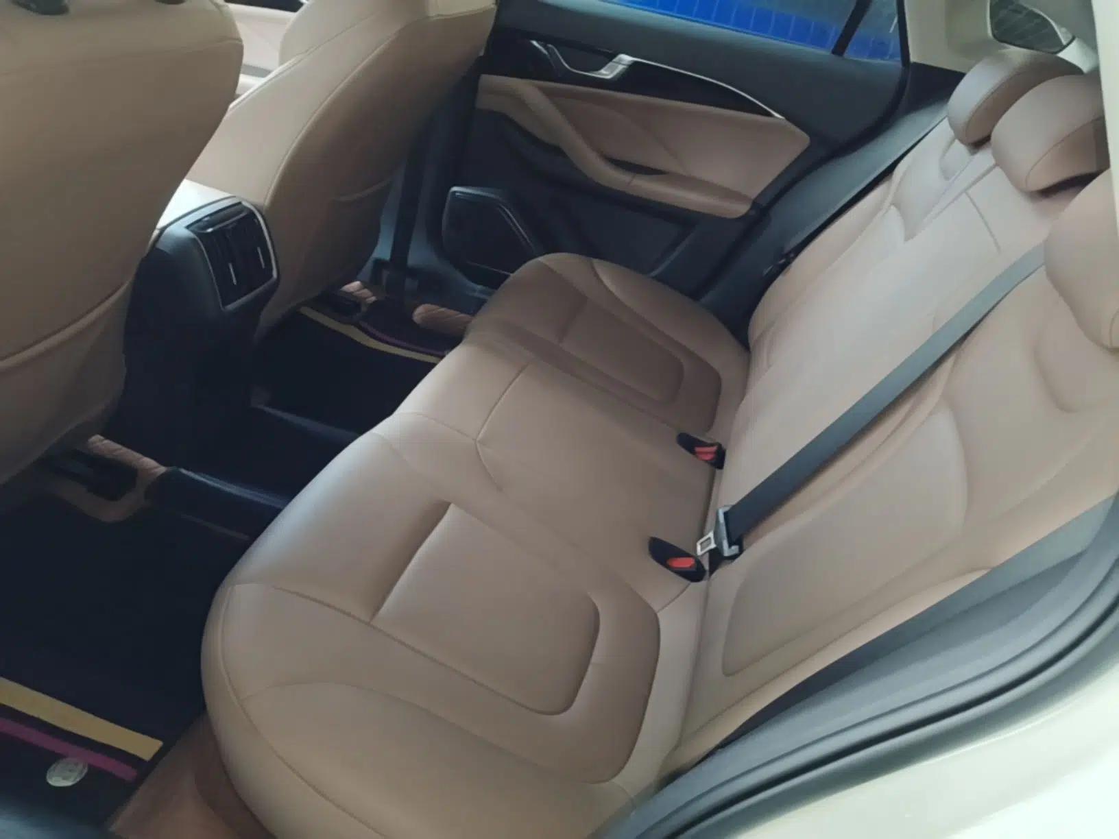 Bestune B70 2024 Dragon Edition 1.5T Leading Model — миниатюра 20