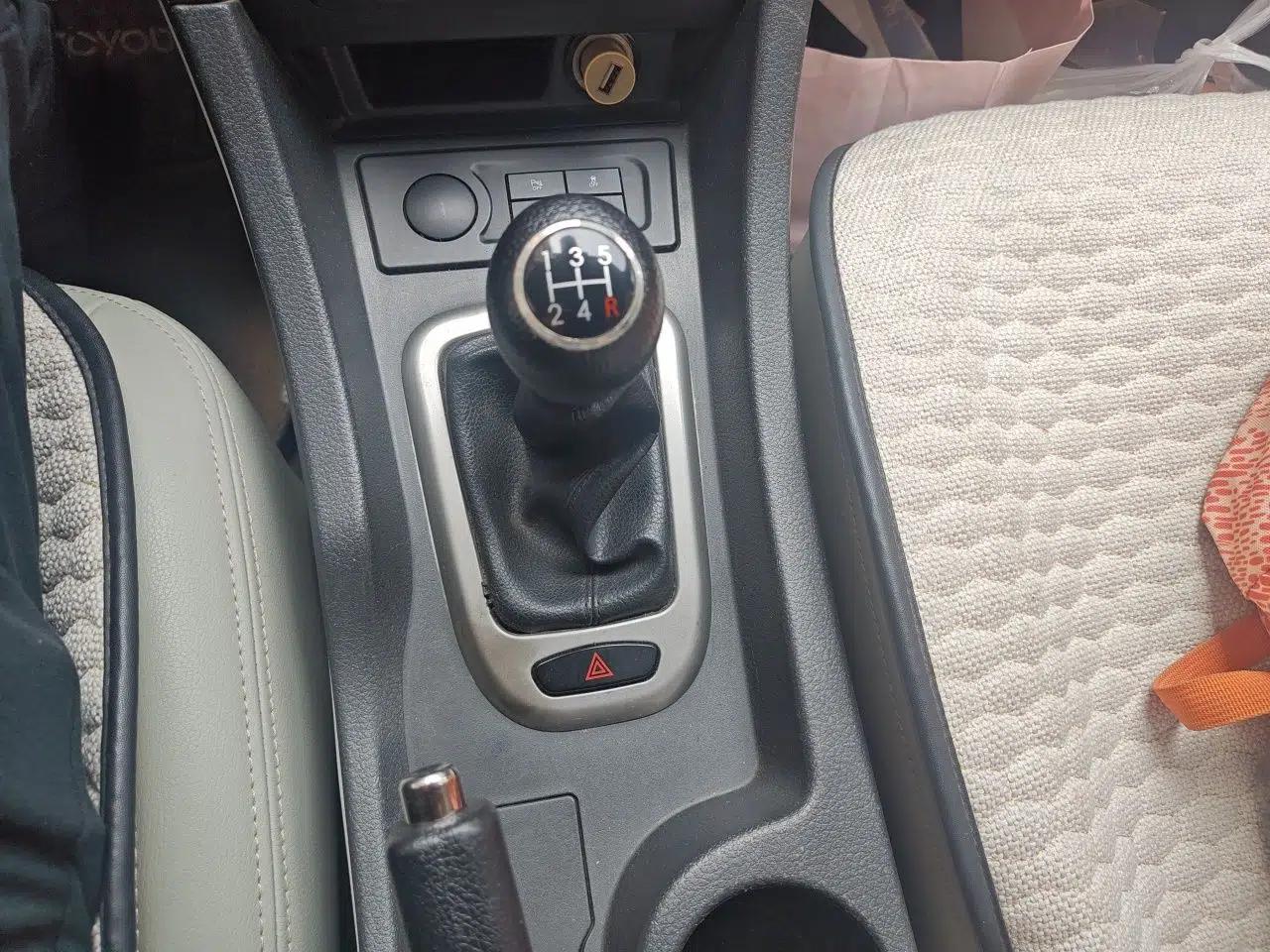 BAIC Senova D50 2014 1.5L manual comfort version — миниатюра 14