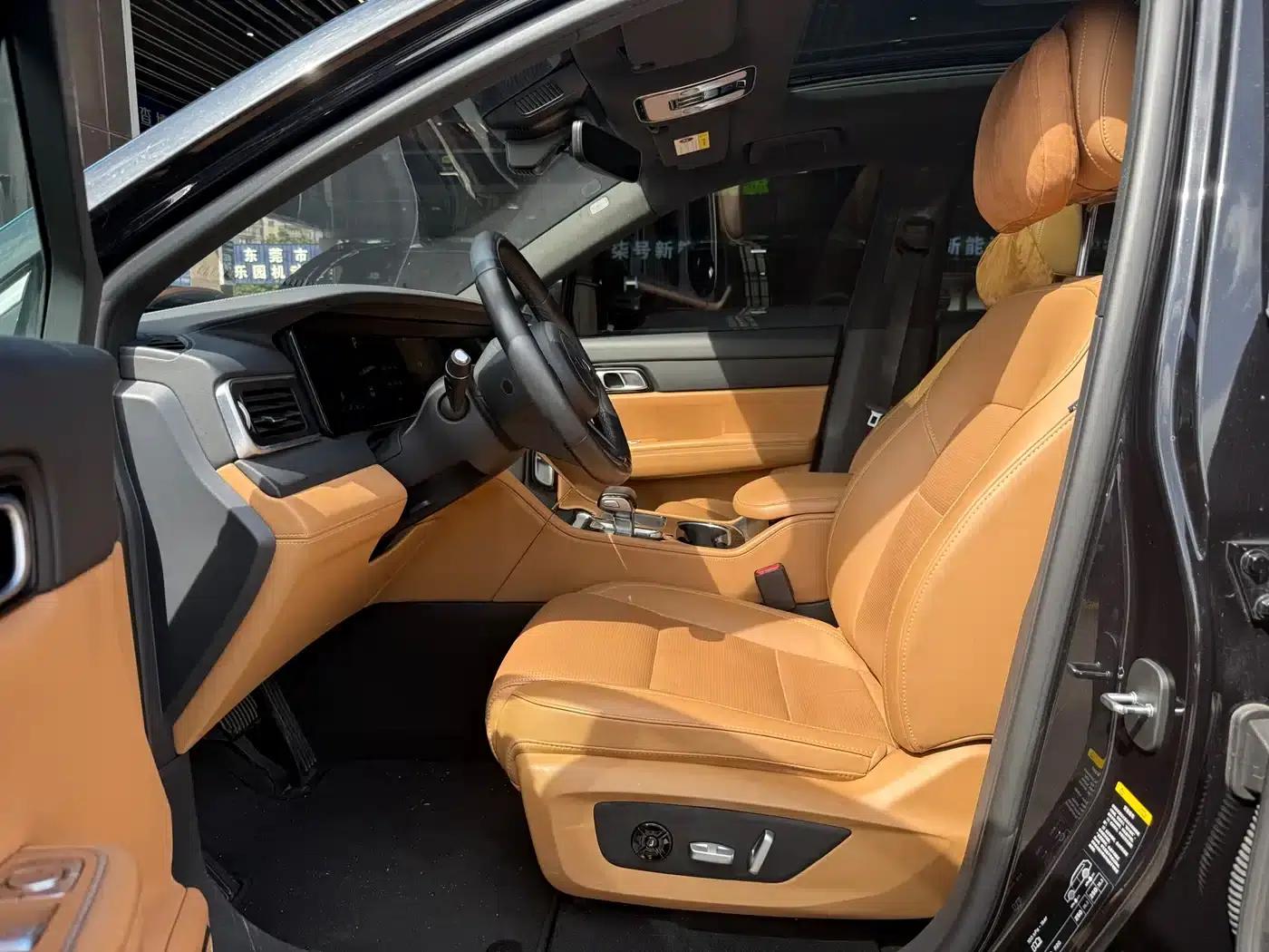 Li Auto ONE 2021 Extended Range 6-Seater — миниатюра 4