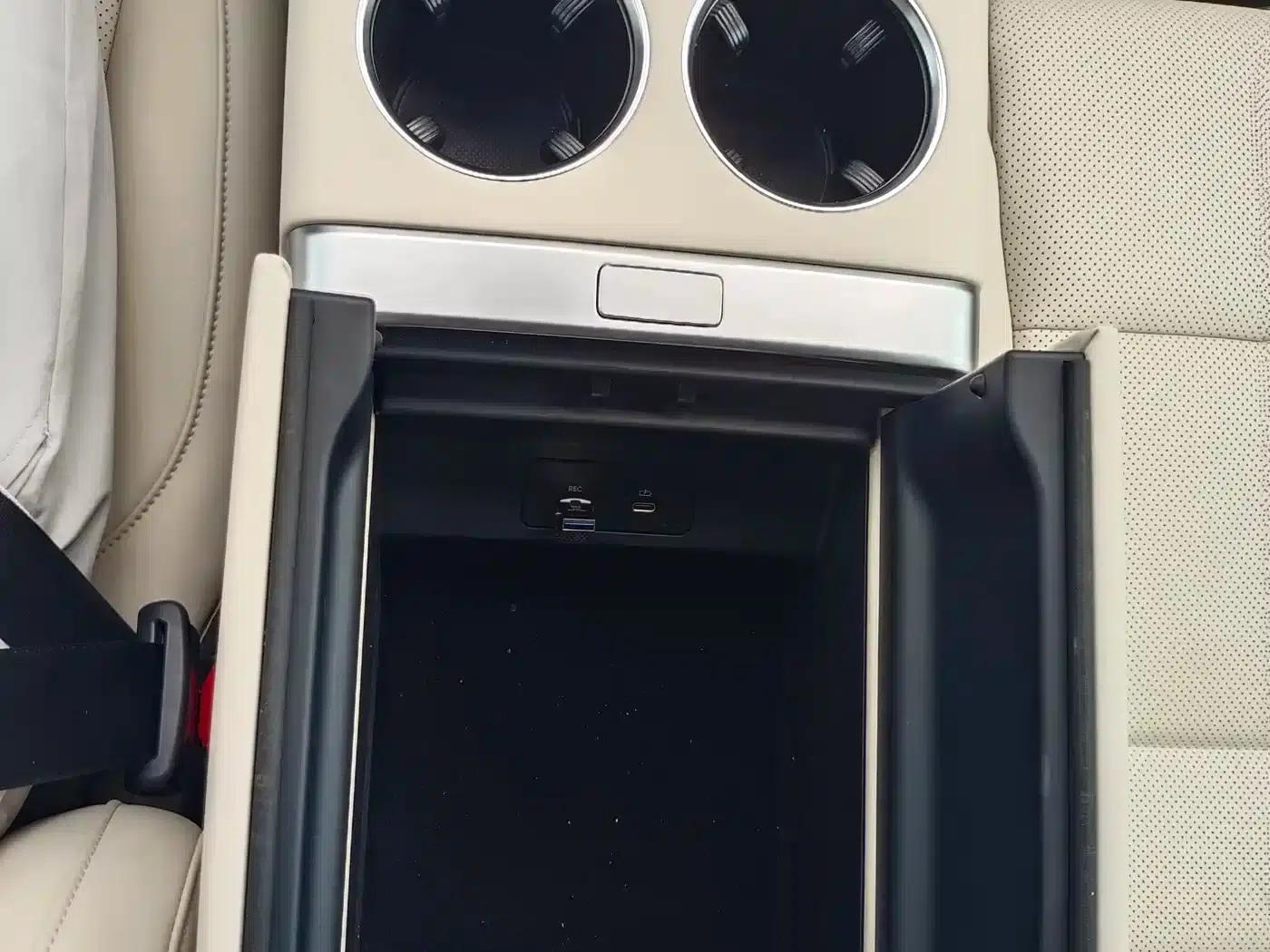 Li Auto L9 2022 Max — миниатюра 10