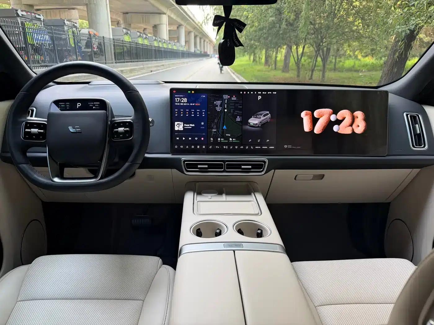 Li Auto L9 2022 Max — миниатюра 5
