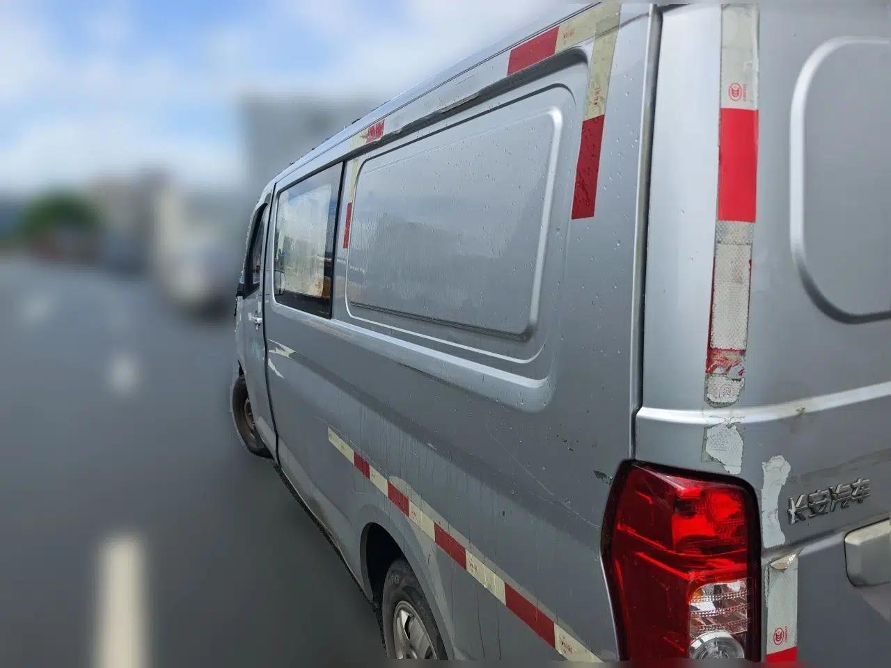 CHANGAN KAICHENG Ruixing M80 2018 1.5L Base Van Flat Roof Back-Hinged Doors 4G15S — миниатюра 4