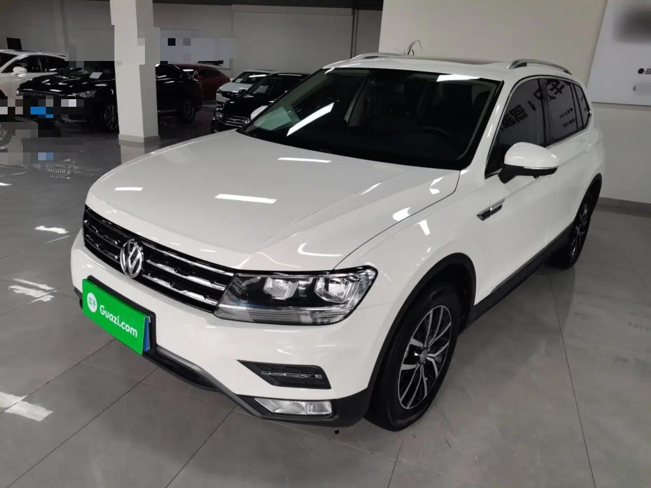 Volkswagen Tiguan L 2018 330TSI Automatic Two-Wheel Drive Luxury Edition — миниатюра 1