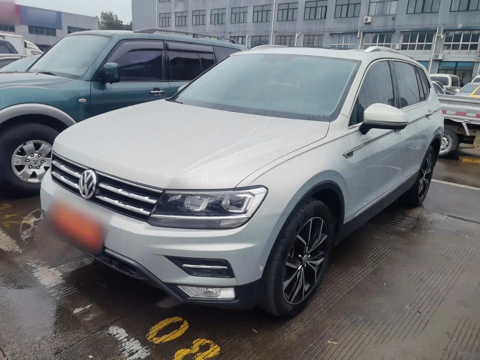 Volkswagen Tiguan L 2019 Revised 330TSI Automatic Two-Wheel Drive Smart & Luxury Edition China VI Standard — миниатюра 1