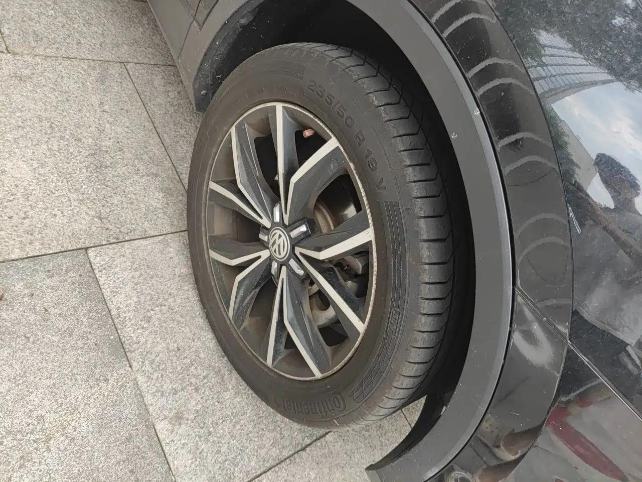 Volkswagen Tiguan L 2019 330TSI Automatic Two-Wheel Drive Smart Luxury Version China V Emission Standard — миниатюра 8