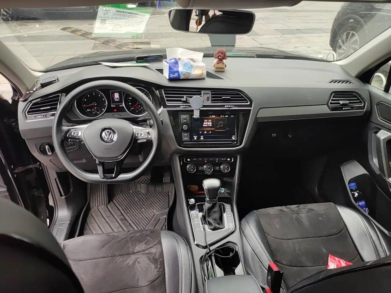Volkswagen Tiguan L 2019 330TSI Automatic Two-Wheel Drive Smart Luxury Version China V Emission Standard — миниатюра 9