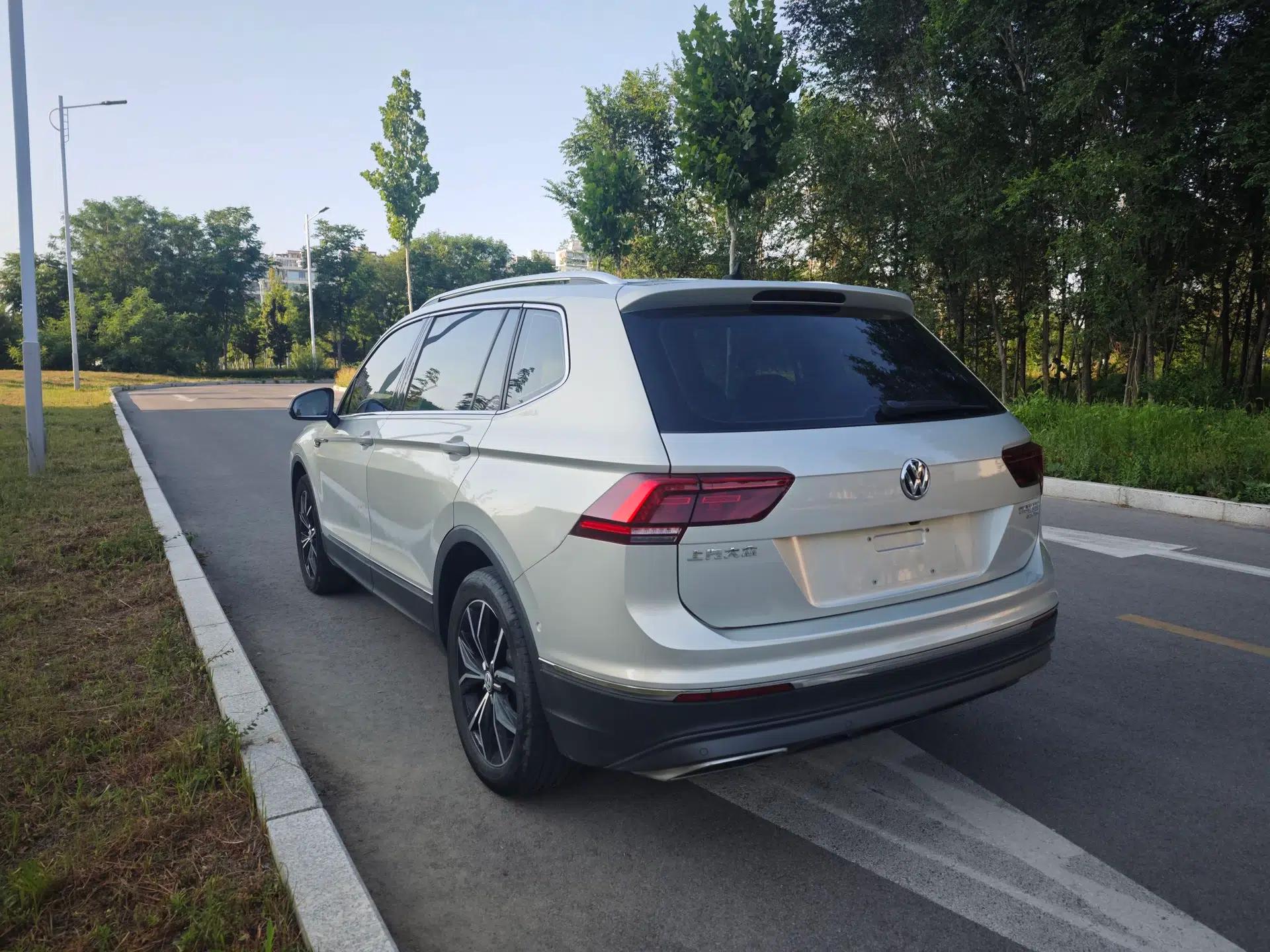 Volkswagen Tiguan L 2018 Revised Version 380TSI Automatic All-Wheel Drive Flagship Edition — миниатюра 4