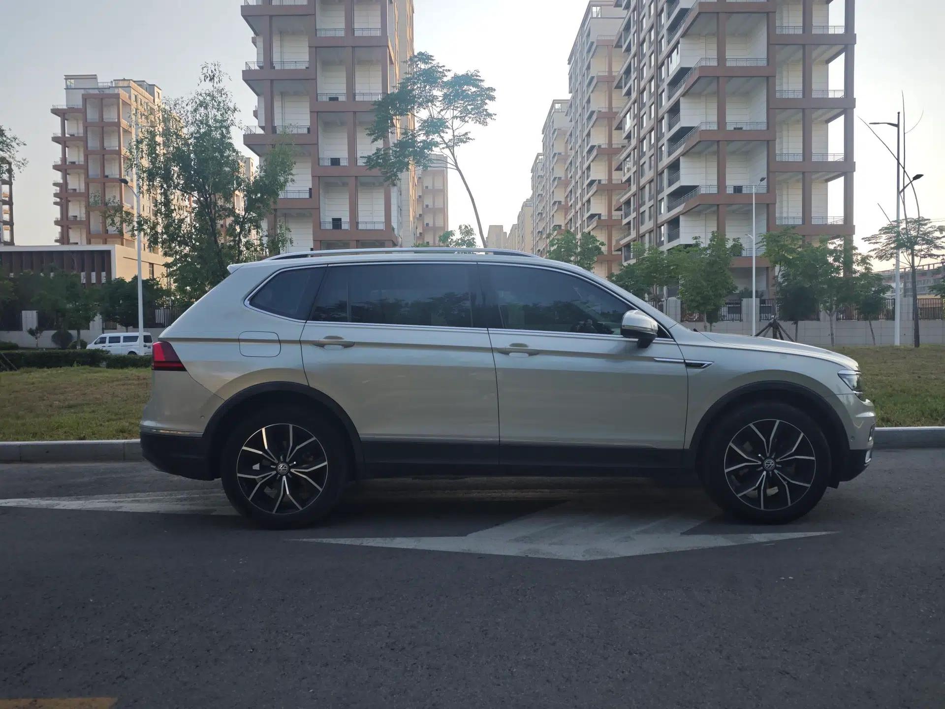 Volkswagen Tiguan L 2018 Revised Version 380TSI Automatic All-Wheel Drive Flagship Edition — миниатюра 7
