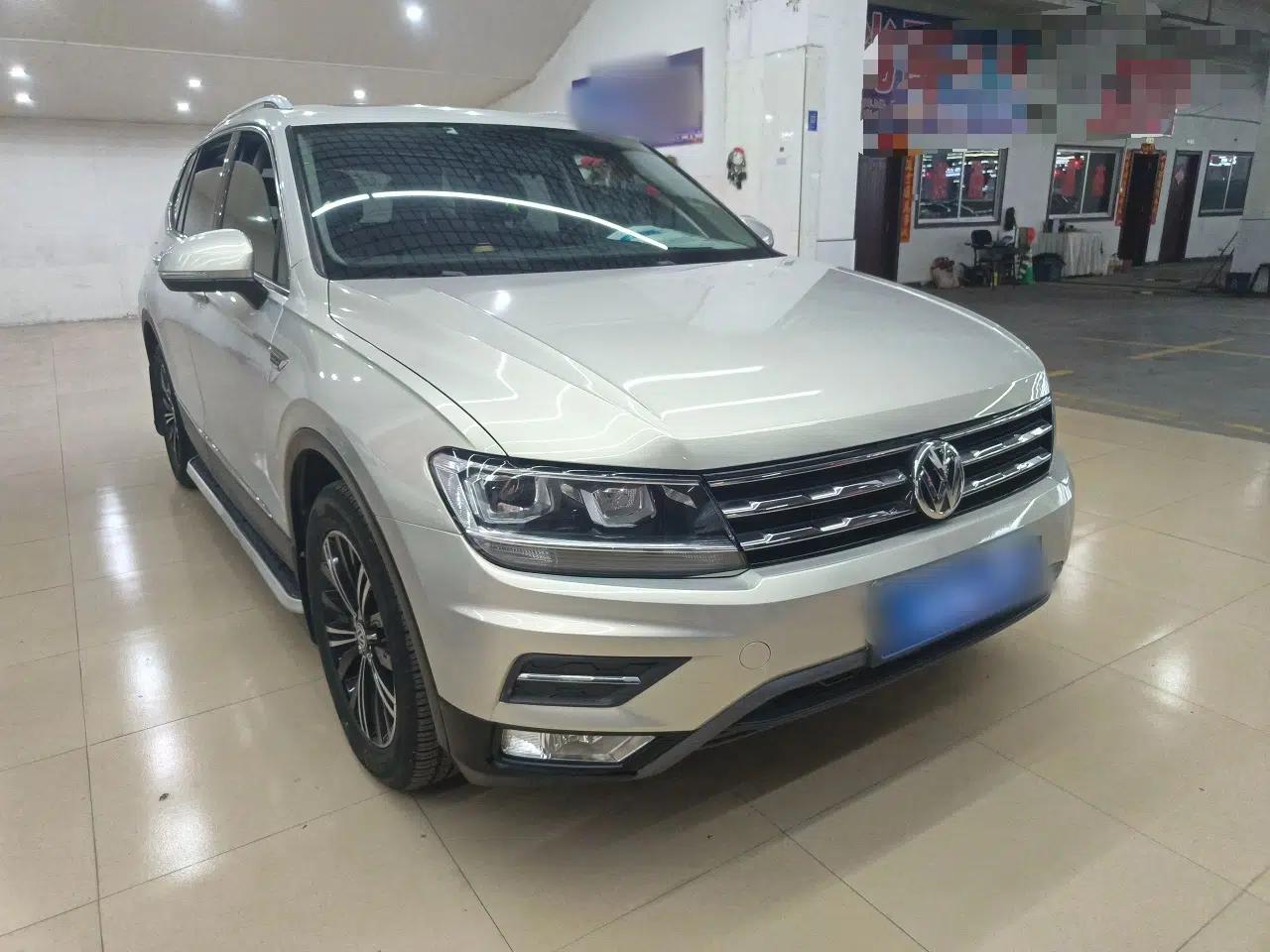 Volkswagen Tiguan L 2019 330TSI Automatic Two-Wheel Drive Panoramic Comfort Edition China VI Standard — миниатюра 3