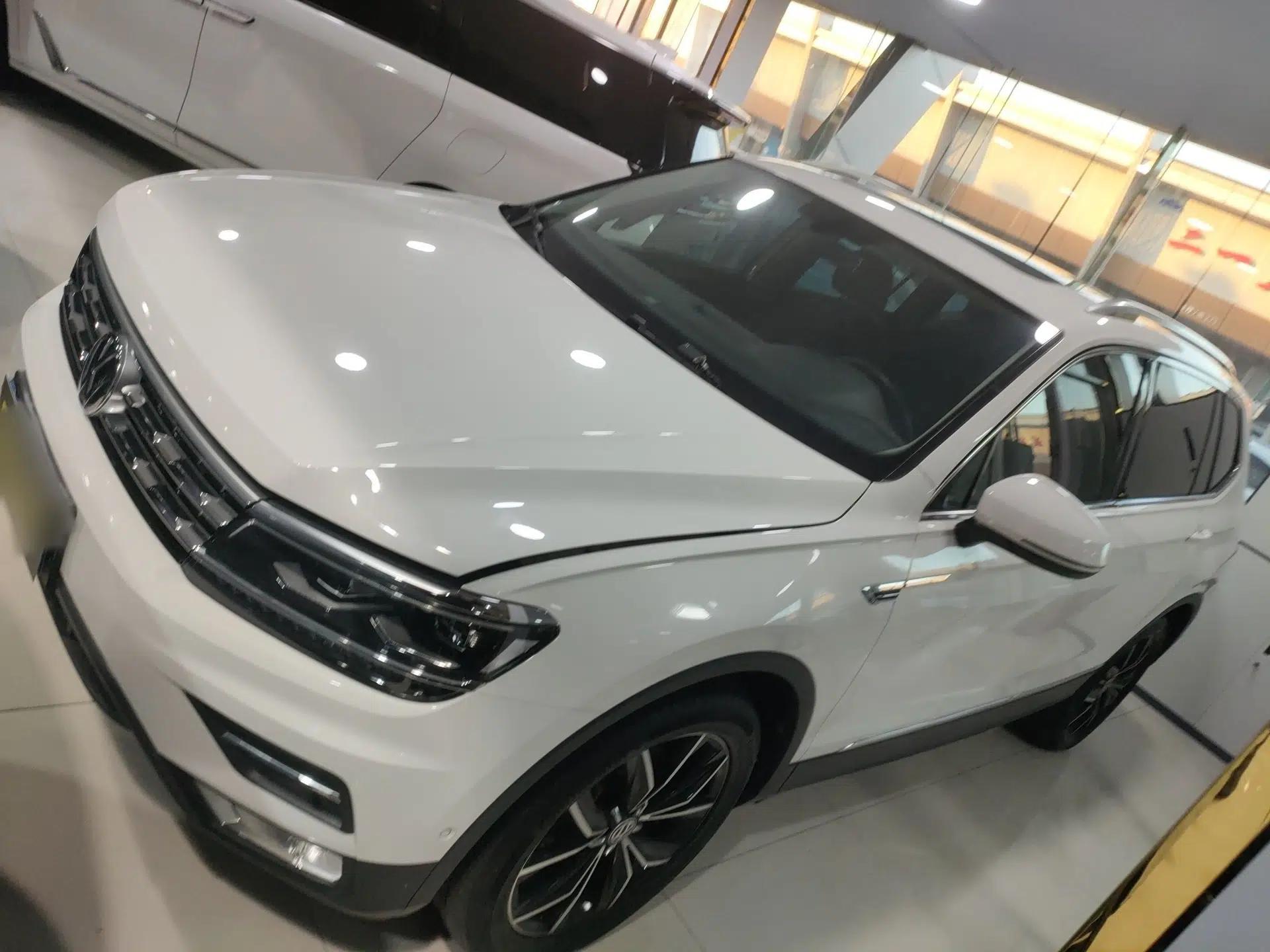 Volkswagen Tiguan L 2019 330TSI Automatic Two-Wheel Drive Smart Luxury Version China V Emission Standard — миниатюра 6
