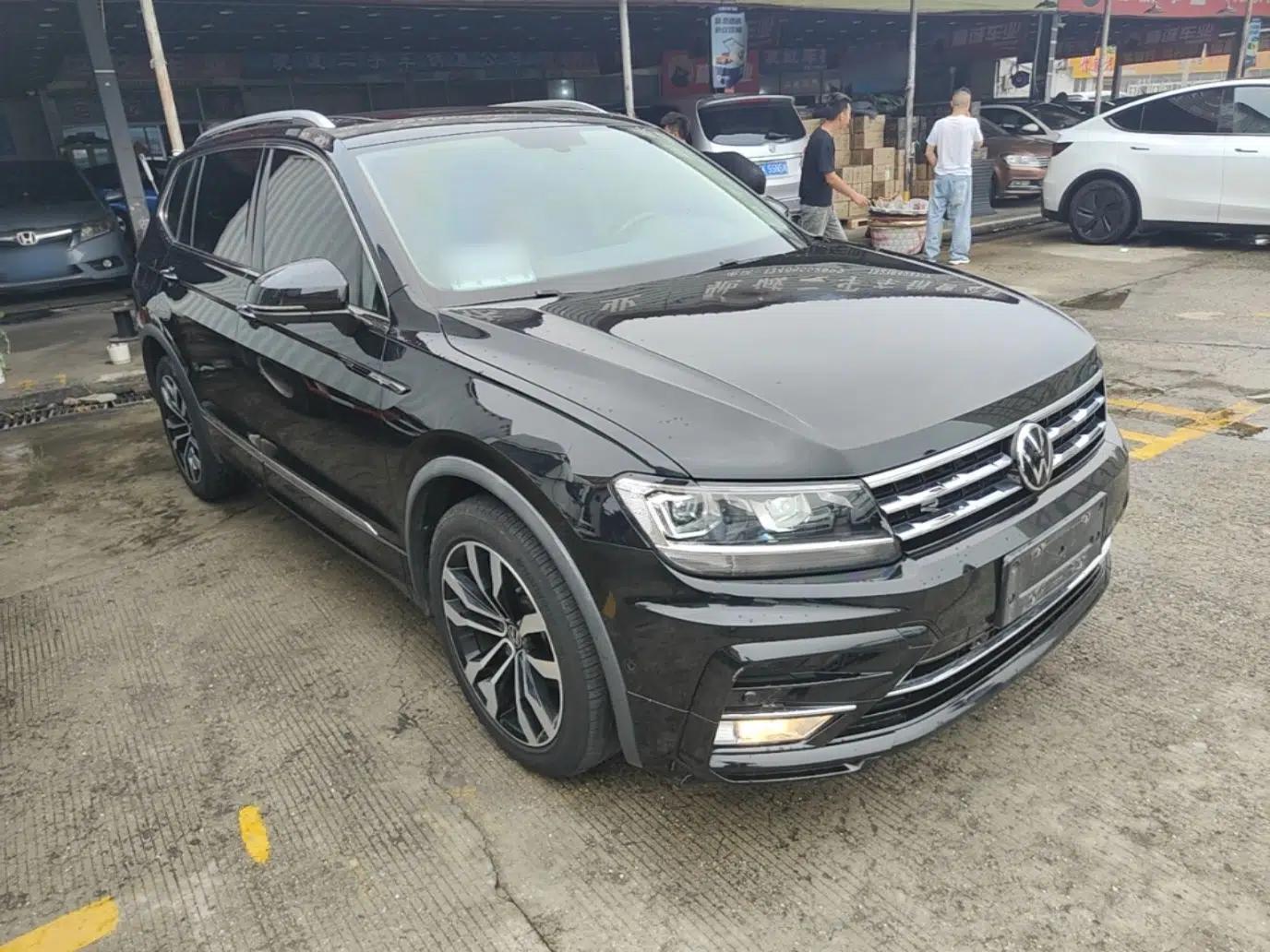Volkswagen Tiguan L 2021 330TSI Automatic Two-Wheel Drive R-Line Enhanced Edition — миниатюра 3