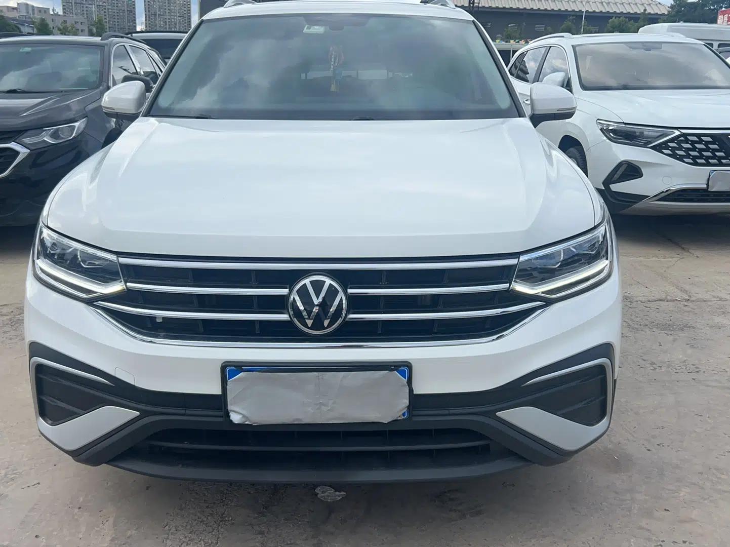 Volkswagen Tiguan L 2022 330TSI Automatic Two-Wheel Drive Smart Edition — миниатюра 2