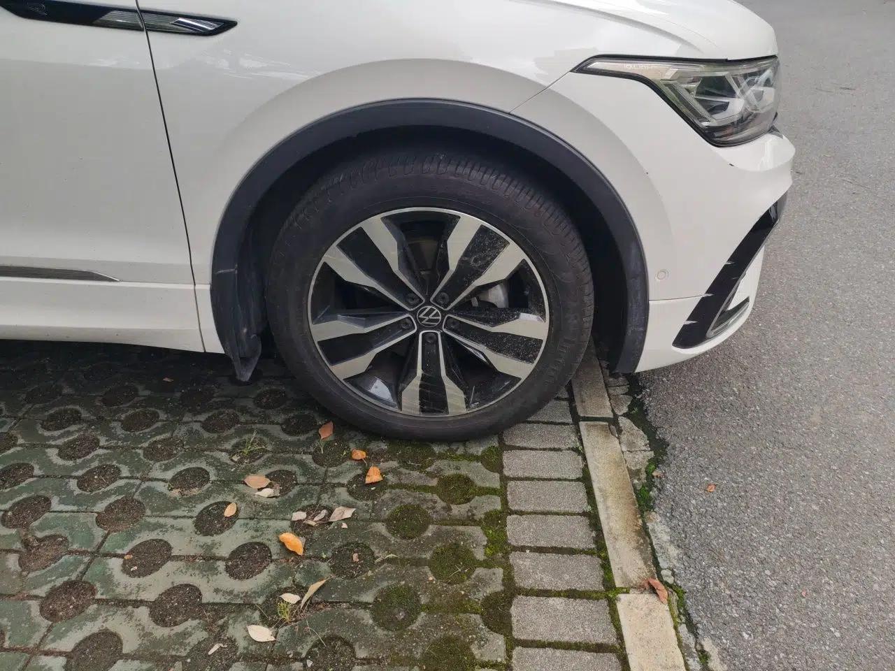 Volkswagen Tiguan L 2022 330TSI Automatic Two-Wheel Drive R-Line Flagship Edition — миниатюра 8