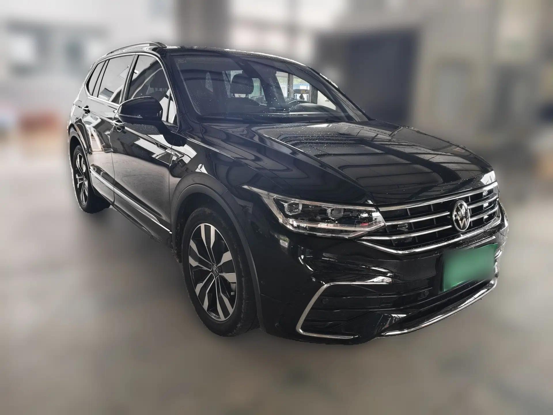 Volkswagen Tiguan L 2022 330TSI Automatic Two-Wheel Drive R-Line Enhanced Edition — миниатюра 3