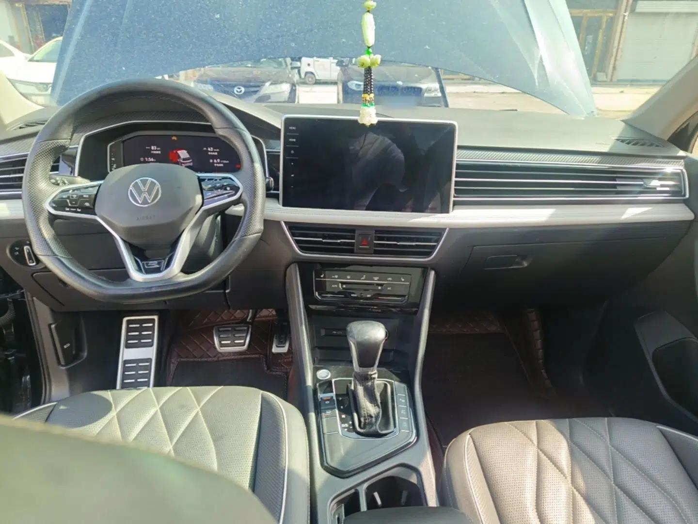 Volkswagen Tiguan L 2023 330TSI Automatic Two-Wheel Drive R-Line Enjoyment Edition — миниатюра 20