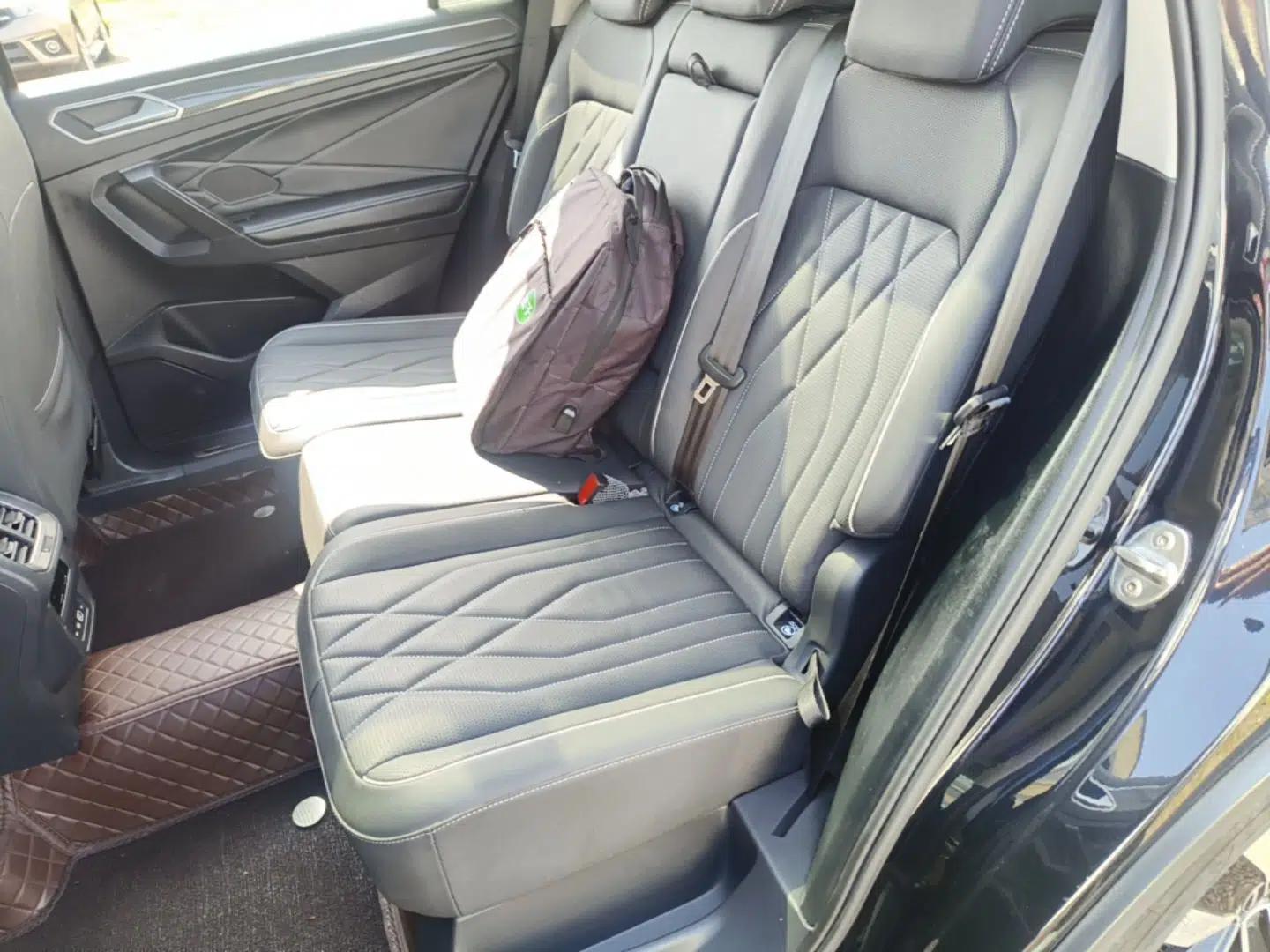Volkswagen Tiguan L 2023 330TSI Automatic Two-Wheel Drive R-Line Enjoyment Edition — миниатюра 28