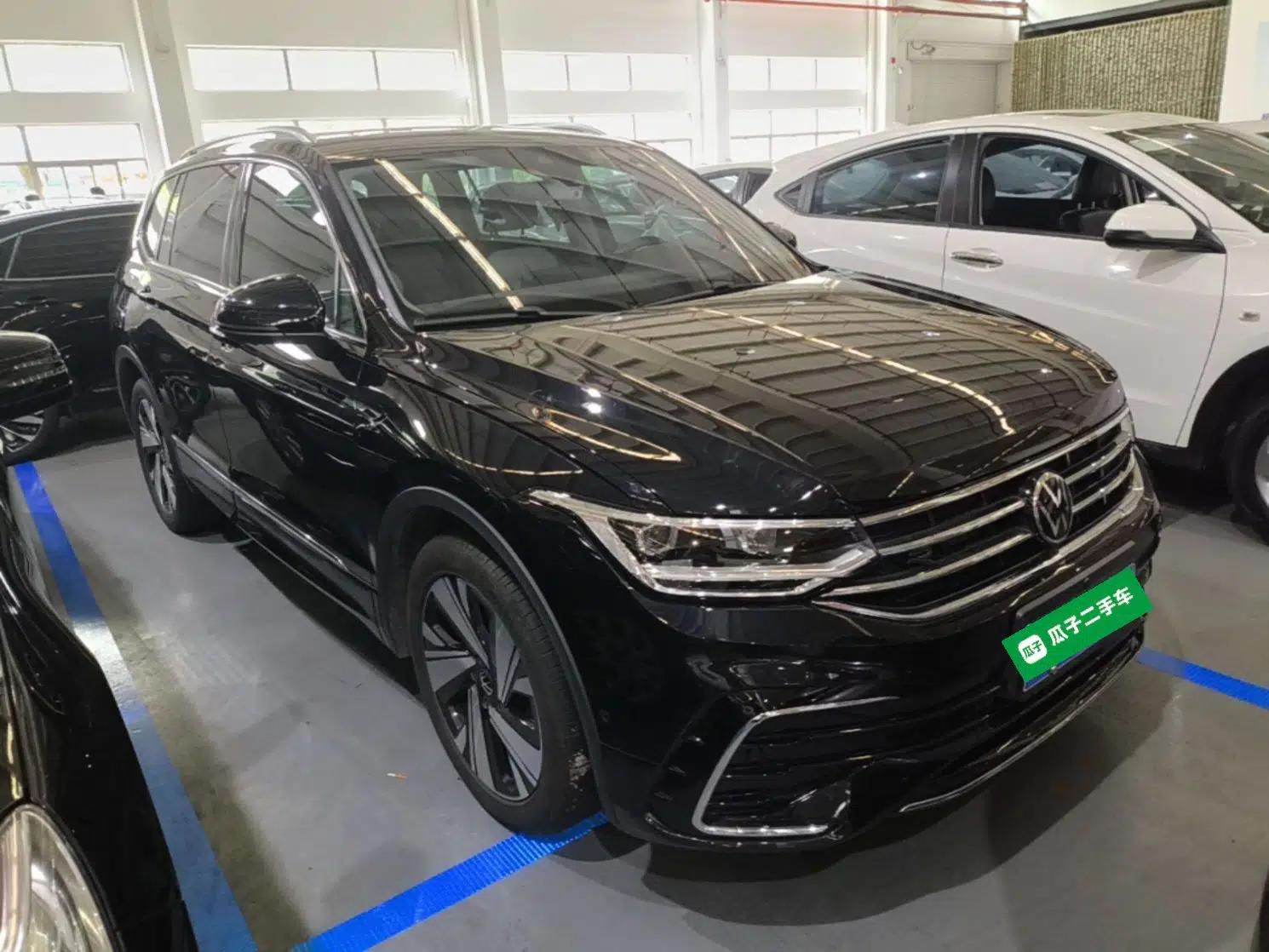 Volkswagen Tiguan L 2023 Restyled 330TSI Automatic Two-Wheel Drive R-Line Enhanced Comfort Version — миниатюра 3