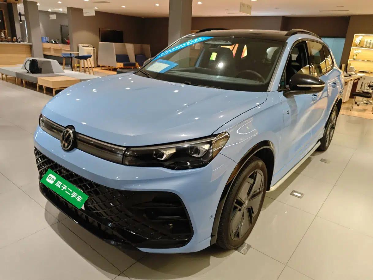 Volkswagen Tiguan L 2024 PRO 380TSI Four-Wheel Drive R-Line Prestige Edition — миниатюра 1
