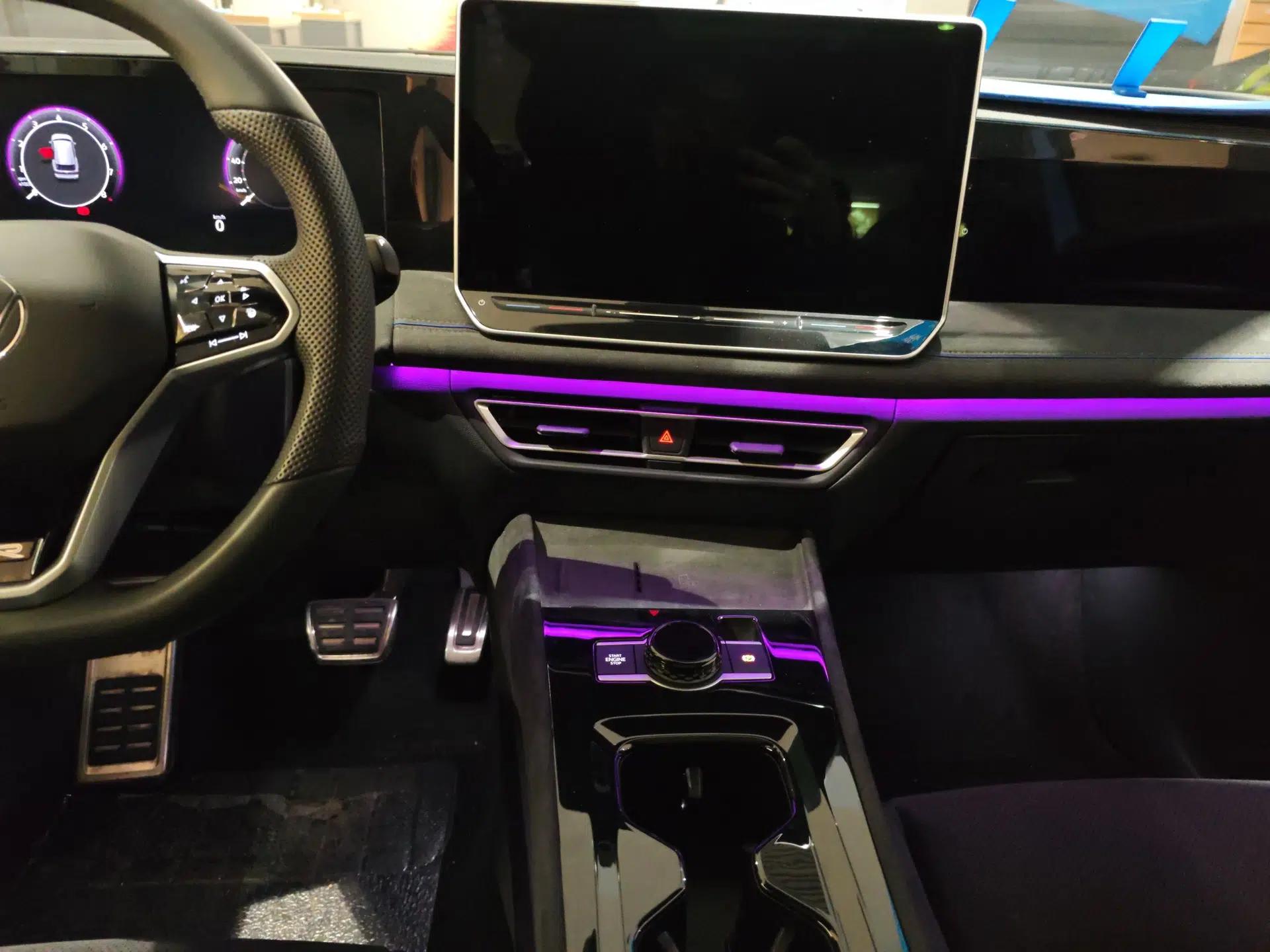 Volkswagen Tiguan L 2024 PRO 380TSI Four-Wheel Drive R-Line Prestige Edition — миниатюра 15