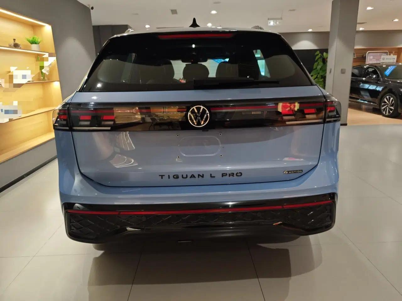 Volkswagen Tiguan L 2024 PRO 380TSI Four-Wheel Drive R-Line Prestige Edition — миниатюра 3