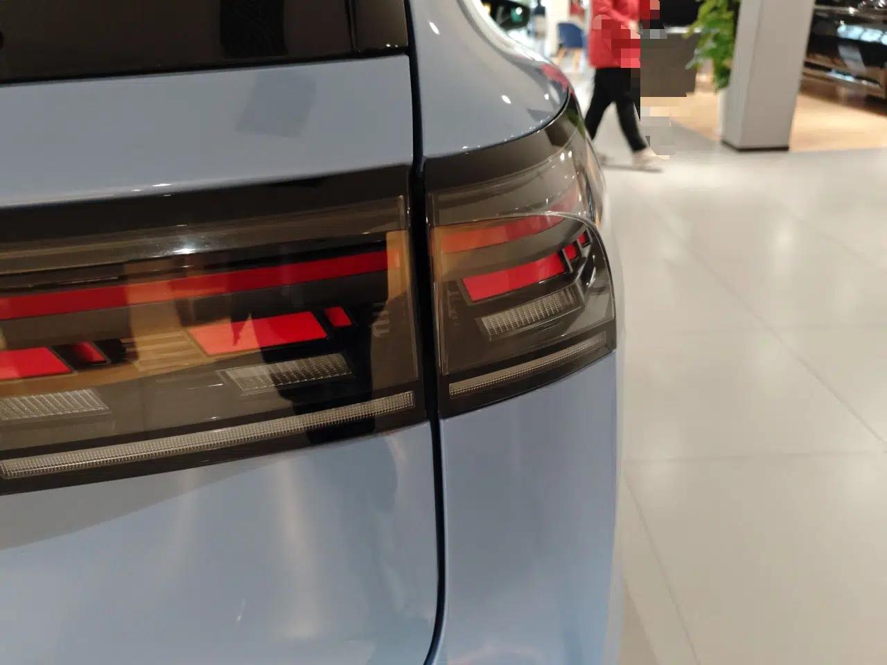 Volkswagen Tiguan L 2024 PRO 380TSI Four-Wheel Drive R-Line Prestige Edition — миниатюра 9