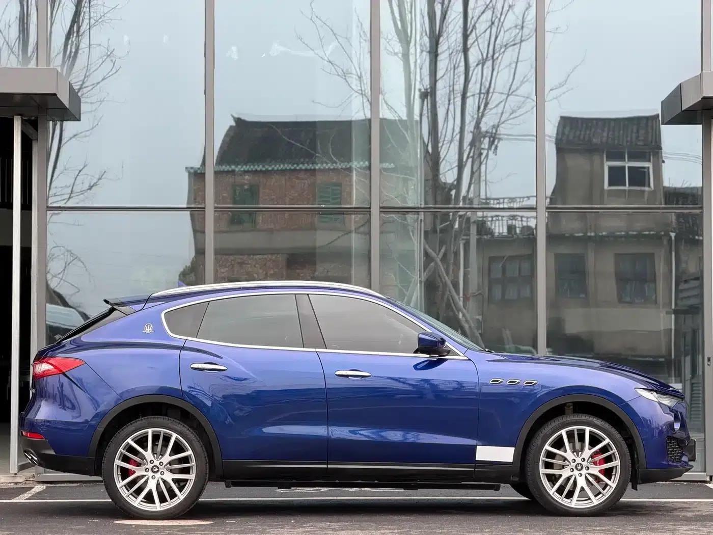 2018 Levante 3.0T Standard Edition — миниатюра 3