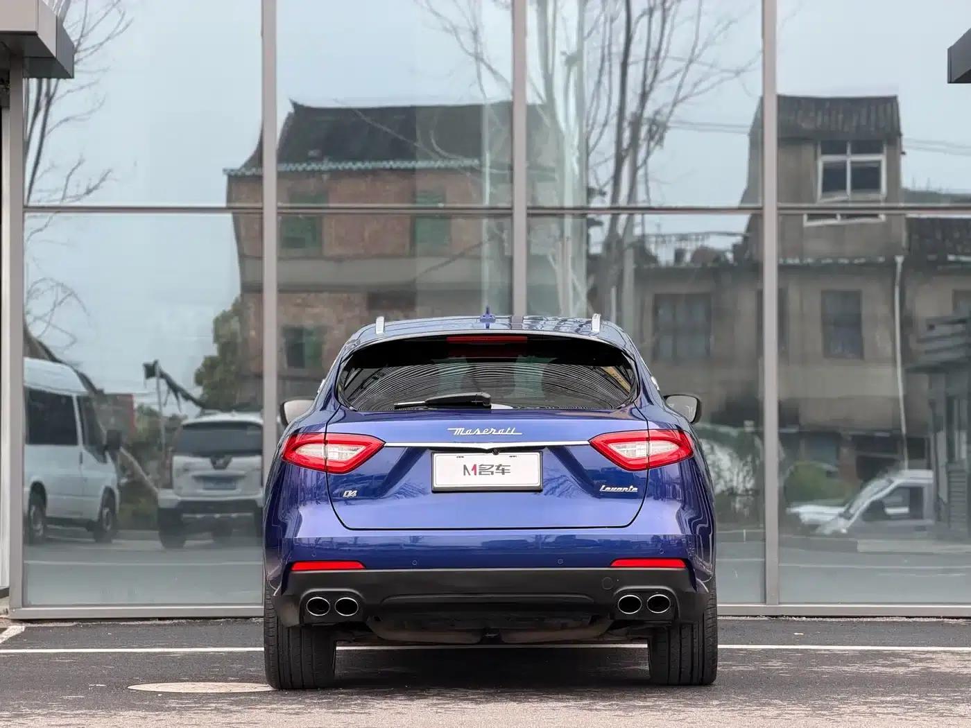 2018 Levante 3.0T Standard Edition — миниатюра 4