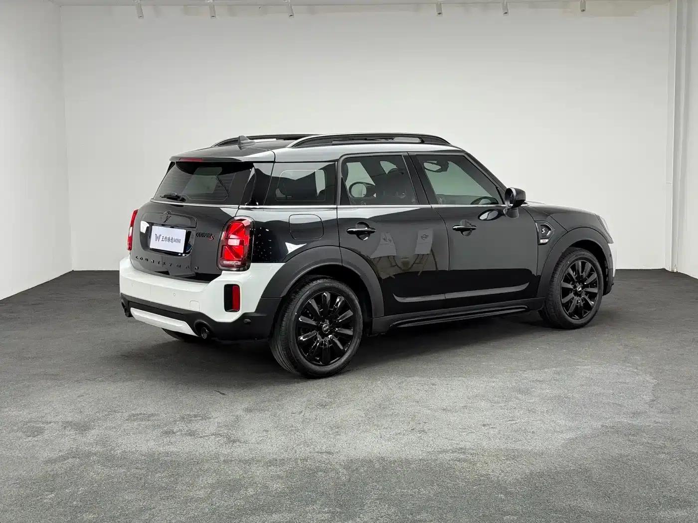 2023 MINI COUNTRYMAN Facelift 2.0T COOPER S ALL4 White Edition — миниатюра 14