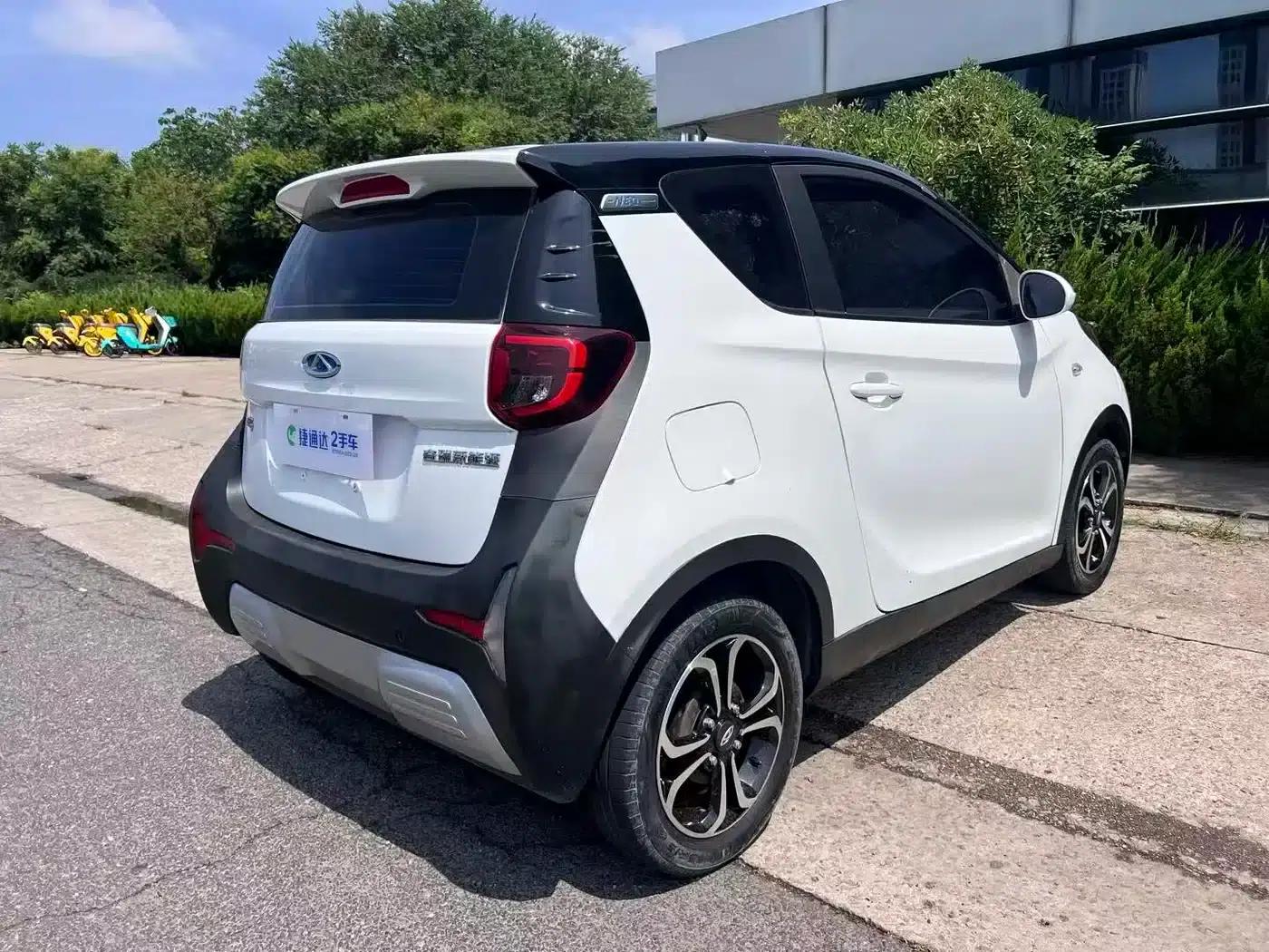 Little Ant 2019 4-seater Smart Edition 30.6kWh — миниатюра 4