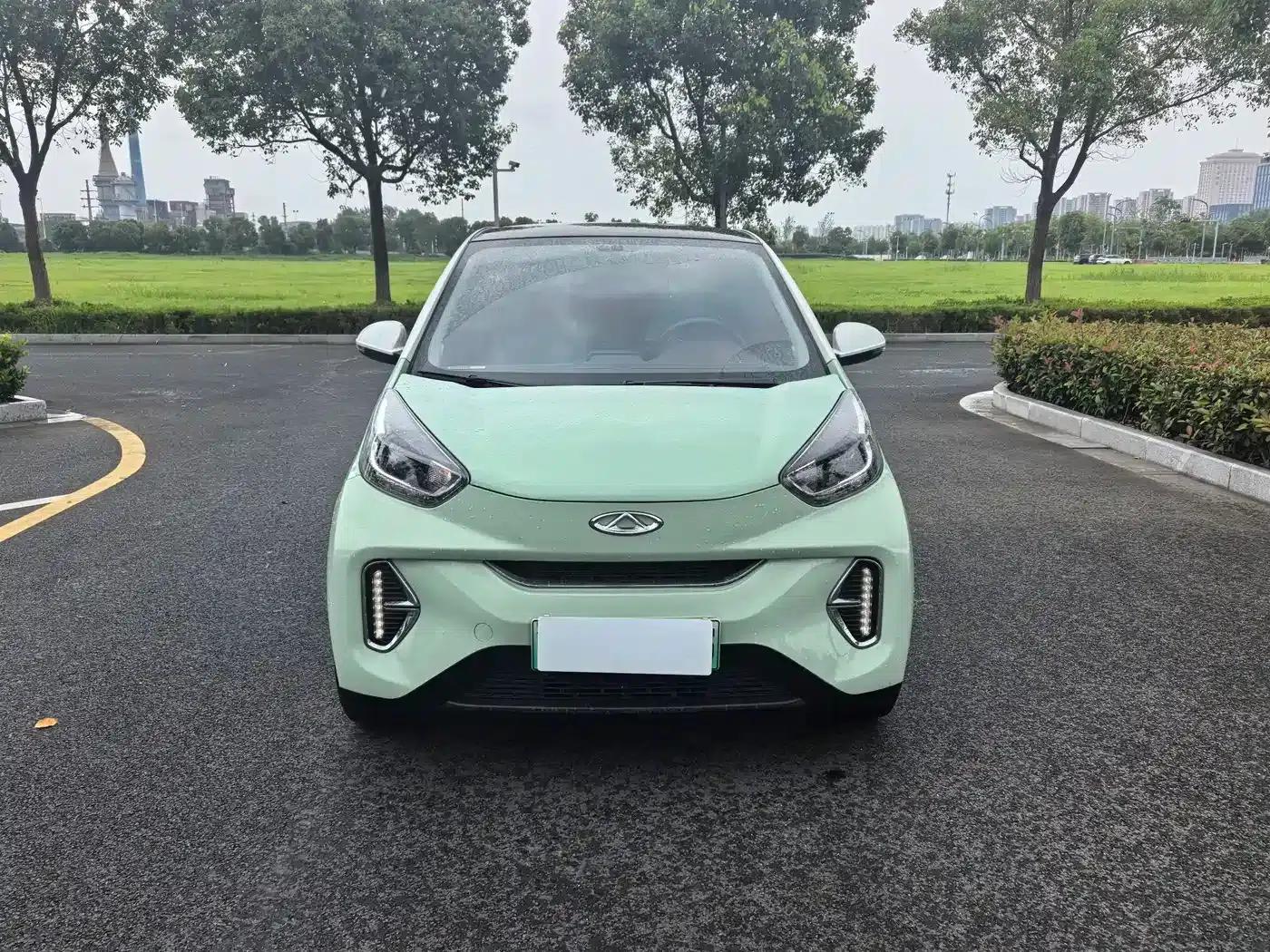 Little Ant 2022 Model, Sweet Pink Version, Half-Sugar Edition, Lithium Iron Phosphate, 30kW, 301km/h — миниатюра 2