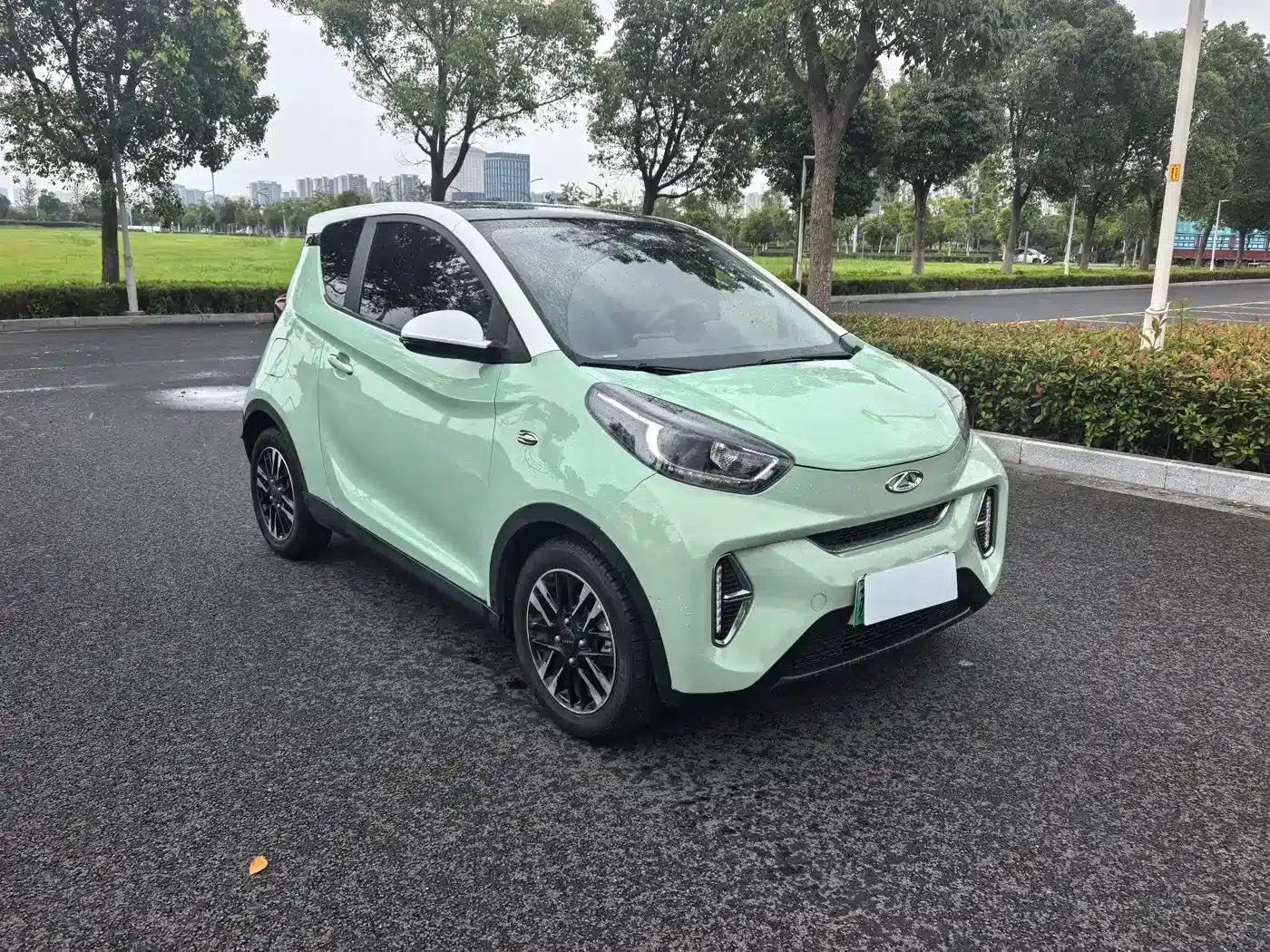 Little Ant 2022 Model, Sweet Pink Version, Half-Sugar Edition, Lithium Iron Phosphate, 30kW, 301km/h — миниатюра 3