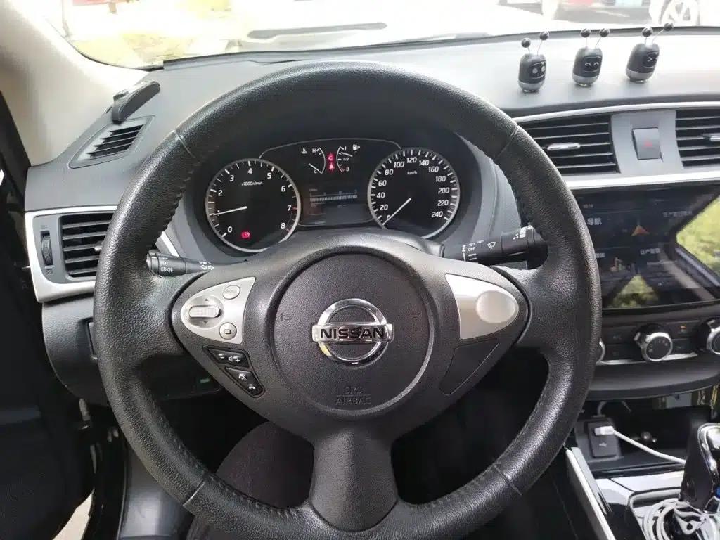 Nissan Sylphy 2018 1.6XV CVT Premium Edition — миниатюра 3