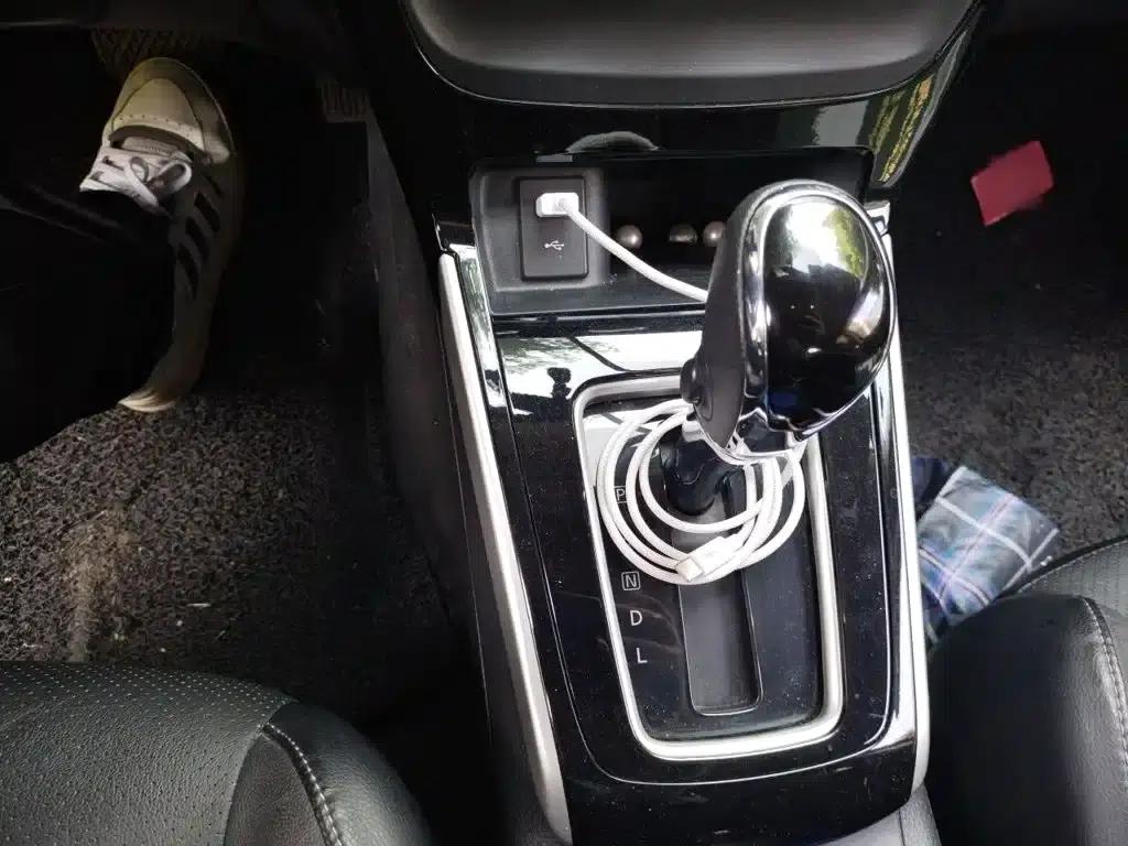 Nissan Sylphy 2018 1.6XV CVT Premium Edition — миниатюра 7