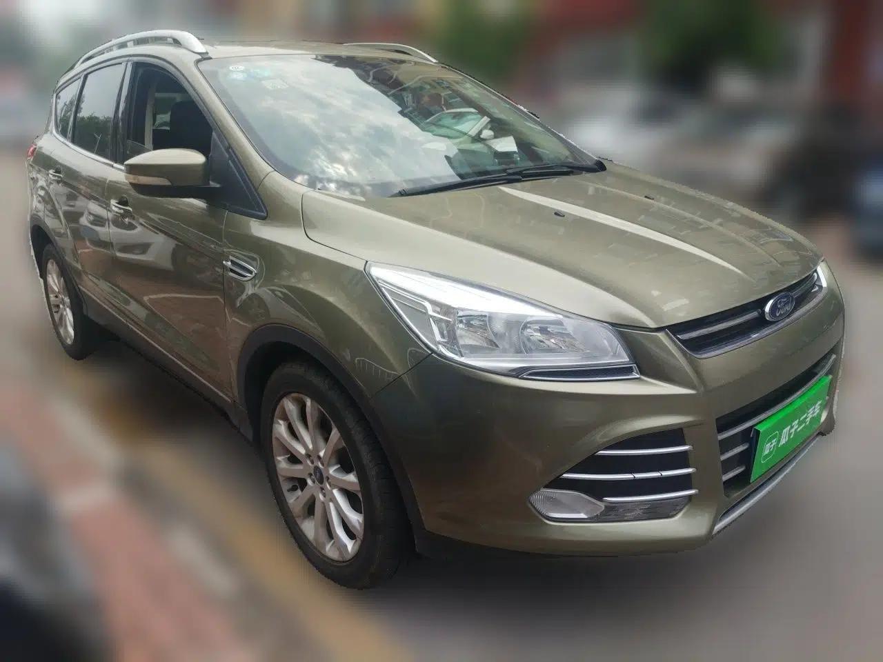 Ford Kuga 2015 2.0L GTDi Four-Wheel Drive Elite Model — миниатюра 3