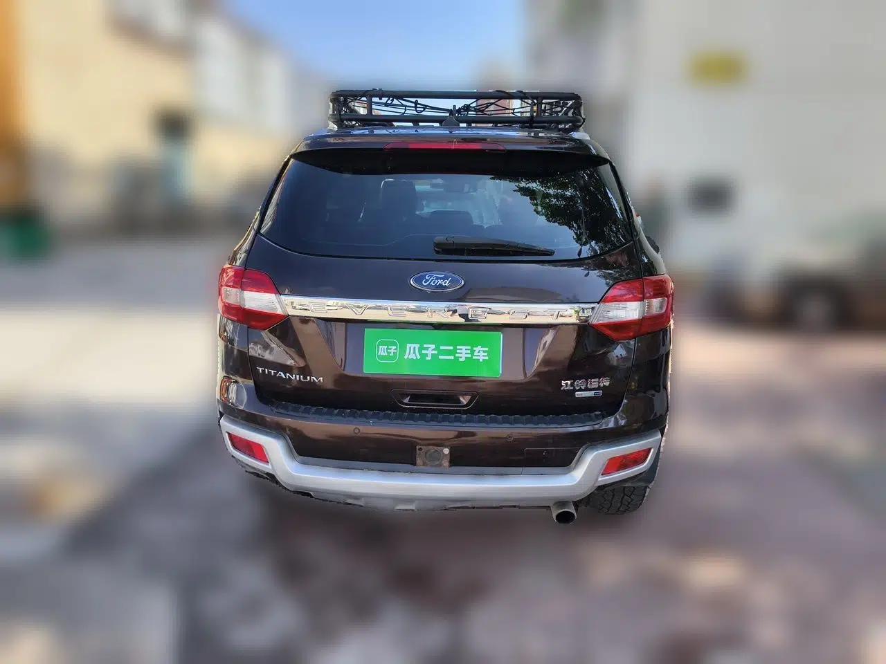 Ford Everest 2019 2.0T Gasoline Automatic 4x4 Flagship Edition 7 Seats — миниатюра 5