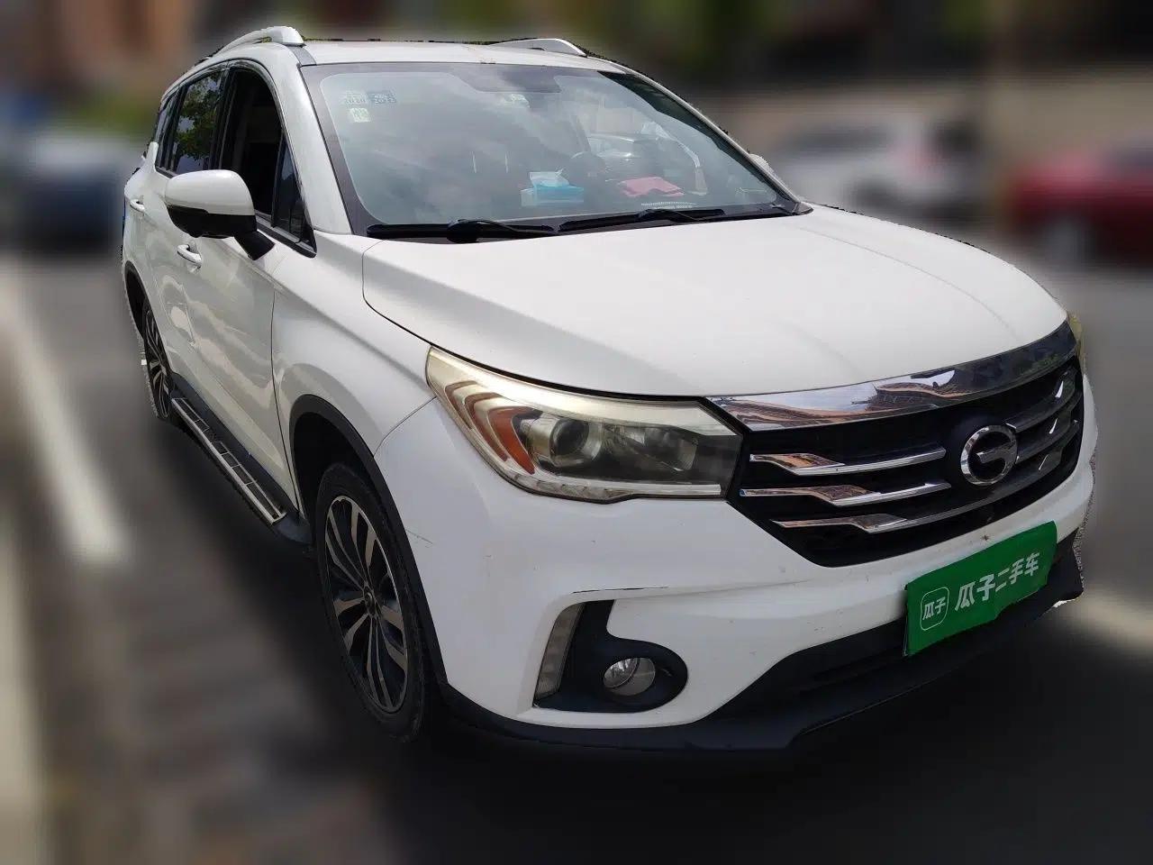 GAC Trumpchi GS4 2017 235T Automatic Two-Wheel Drive Luxury Smart Connectivity Version — миниатюра 3