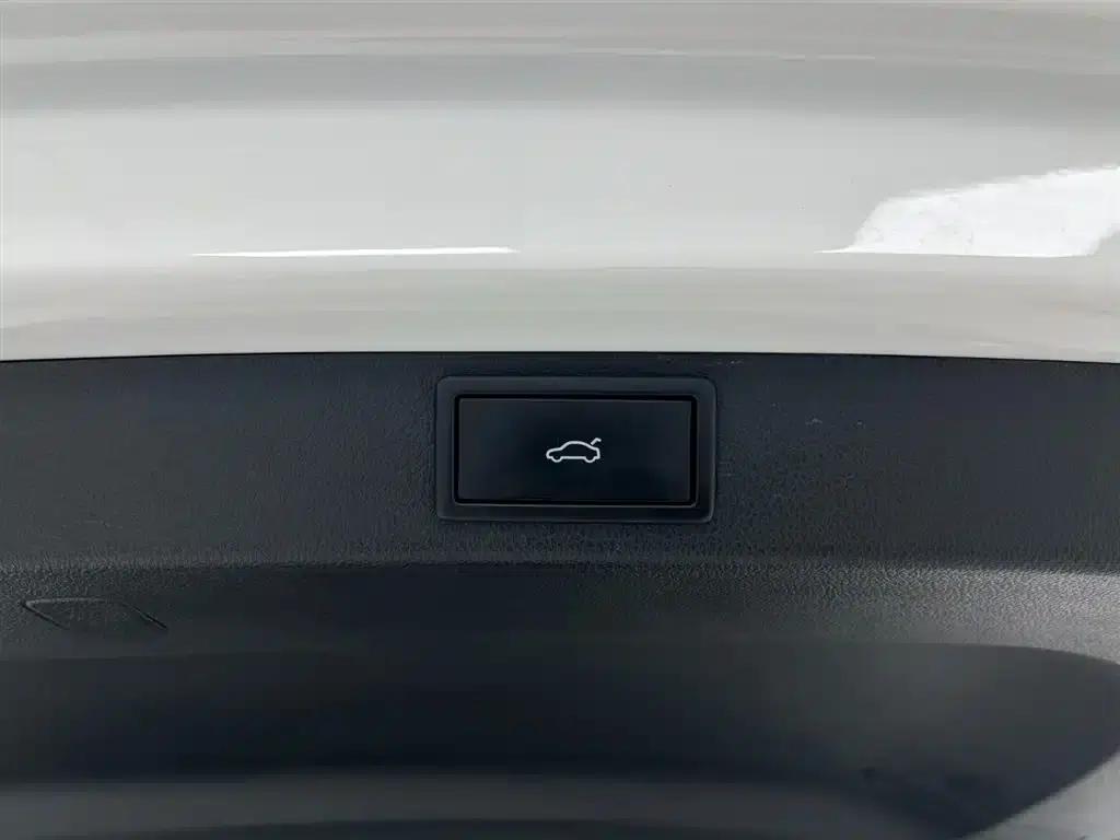 Karoq 2022 TSI280 Luxury Edition — миниатюра 21