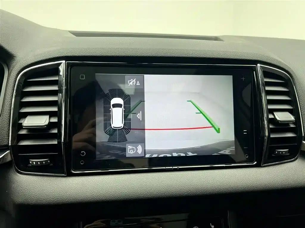 Karoq 2022 TSI280 Luxury Edition — миниатюра 6