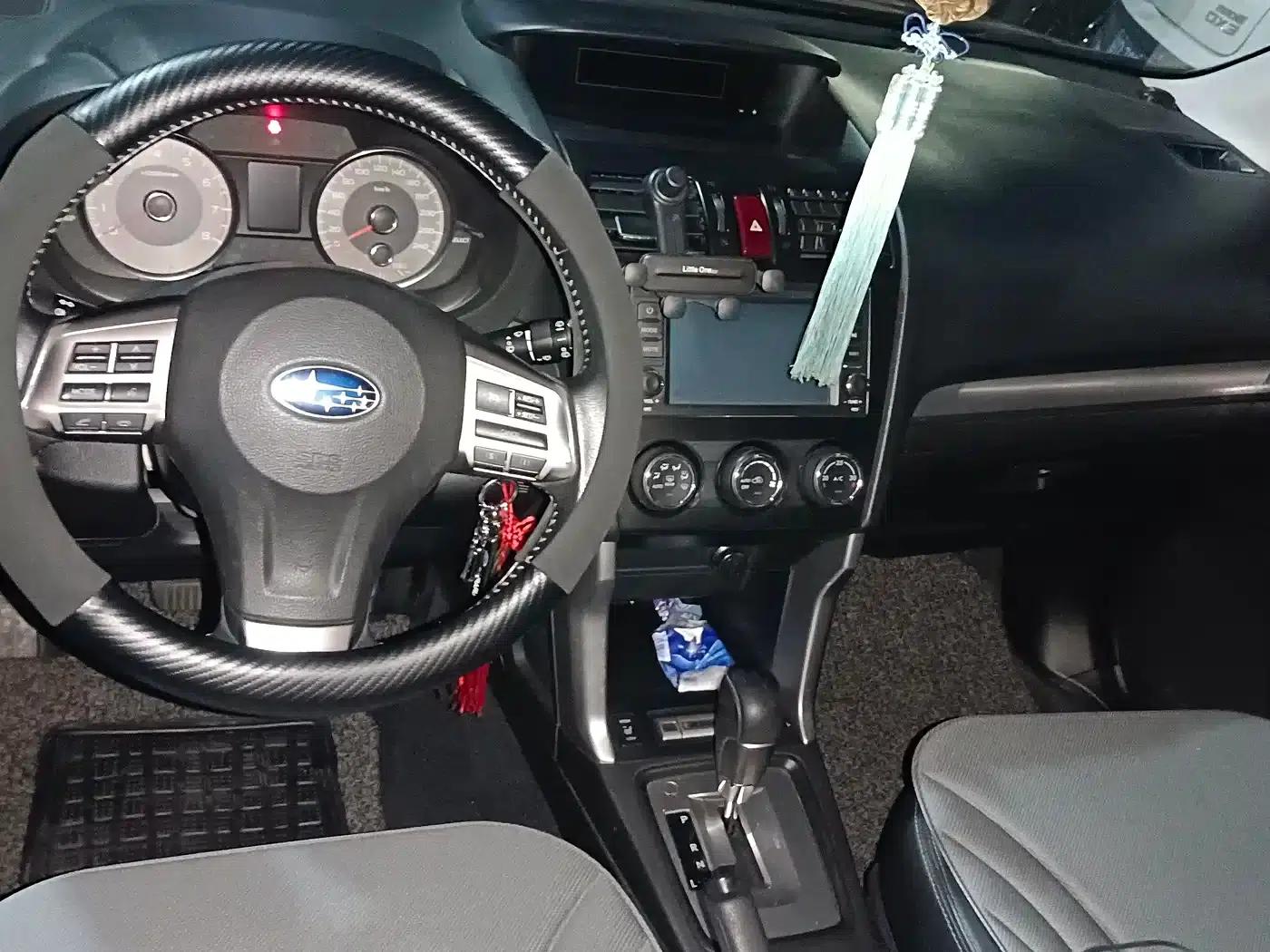 Forester 2013 2.0i Automatic Luxury Navigation Edition — миниатюра 6