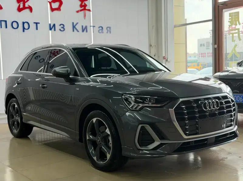Audi Q3 2023 35 TFSI Fashion Dynamic Edition — миниатюра 3