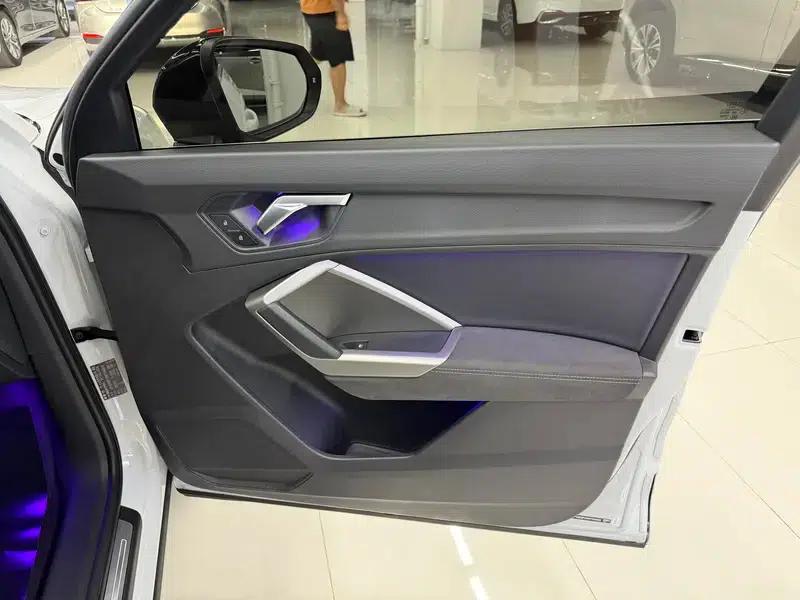 Audi Q3 2023 35 TFSI Fashion Dynamic Edition — миниатюра 9