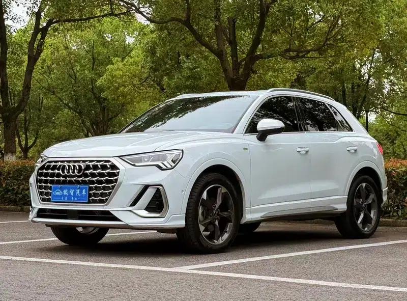 Audi Q3 2024 35 TFSI Fashion Dynamic Edition — миниатюра 1