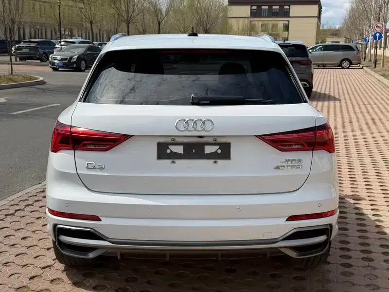 Audi Q3 2022 35 TFSI Progressive Dynamic — миниатюра 5