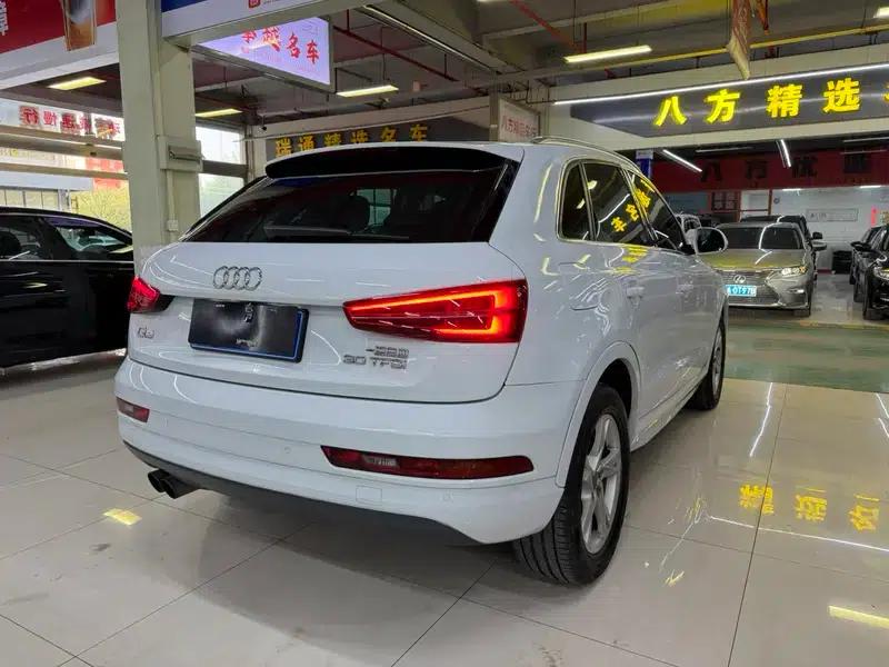 Audi Q3 2018 30th Anniversary Edition 30 TFSI Fashion Model — миниатюра 4