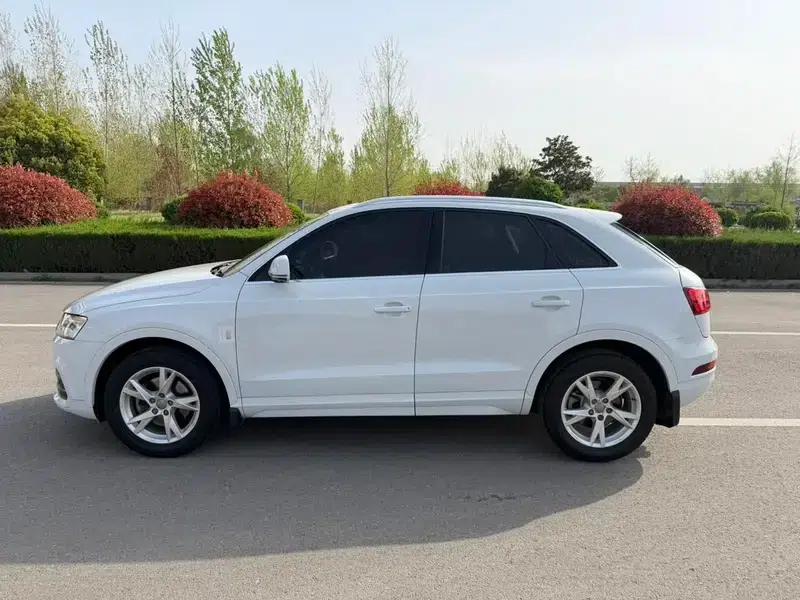 Audi Q3 2018 30th Anniversary Edition 30 TFSI Fashion Model — миниатюра 4
